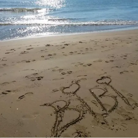 Your Escape Just 250mt From The Apartmán Bibione